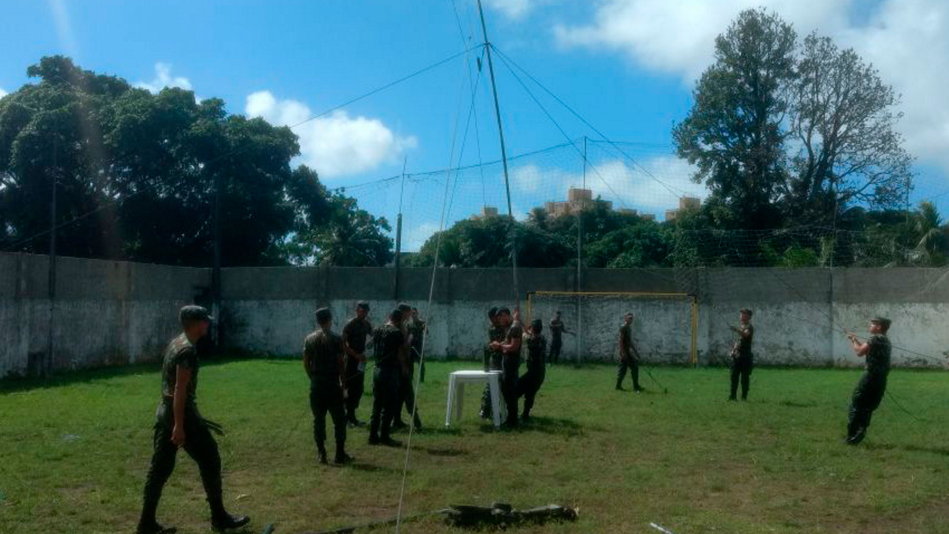 Recife/PE– No dia 23 de junho, a 7ª Companhia de Comunicações realizou testes com os equipamentos rádio Harris HF MPR-9600 Falcon II. As atividades foram realizadas entre Recife (7ª Cia Com) e Brasília (EsCom), que distam mais de 1.600 Km em linha reta.